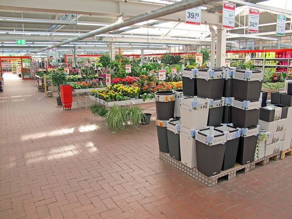 Für Gartenfreunde: Das neu gebaute, etwa 600 m² große Gewächshaus, welches speziell zur Präsentaton von Saisonpflanzen errichtet wurde, wartet mit einer besonders gut gelungenen Ausstellung auf. Hier werden Gartenträume wahr!